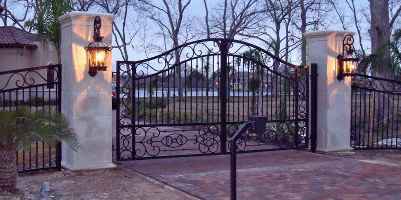 Driveway Gate Installation in South Houston, Texas